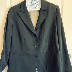 Tahari Arthur S. Levine Women's Size 14w Black Notch Lapel Three-Button Blazer